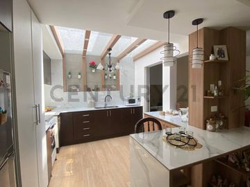 VENTA CASA SECTOR COCHAPAMBA