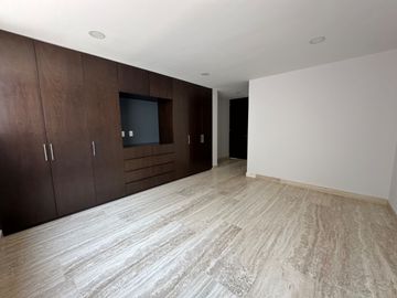CASA EN VENTA ESQUINA PARQUE GUANAJUATO LOMAS DE ANGELOPOLIS