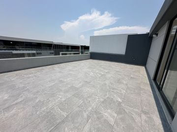 CASA EN VENTA ESQUINA PARQUE GUANAJUATO LOMAS DE ANGELOPOLIS