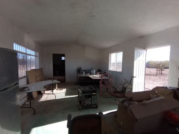 Venta de granja con casa uso habitacional, Aquiles Serdán