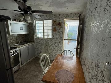 CASA EN VENTA PARA REMODELACION EN COLONIA LA ROMA, MONTERREY NUEVO LEON