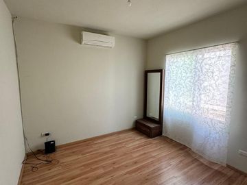 CASA EN VENTA PARA REMODELACION EN COLONIA LA ROMA, MONTERREY NUEVO LEON
