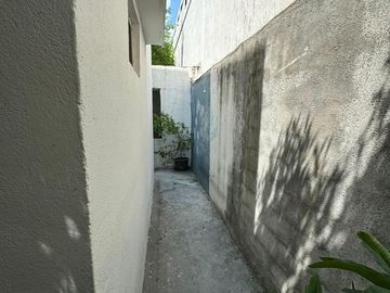CASA EN VENTA PARA REMODELACION EN COLONIA LA ROMA, MONTERREY NUEVO LEON
