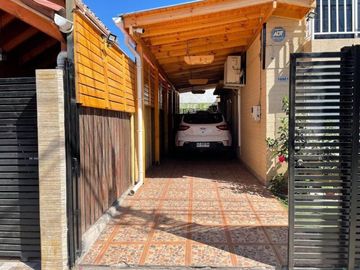 Venta casa en condominio El abrazo de Maipu