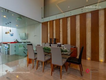 CASA DE LUJO CON ALBERCA EN VENTA ZONA ANDARES