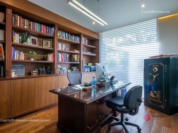 CASA DE LUJO CON ALBERCA EN VENTA ZONA ANDARES