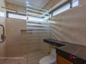 CASA DE LUJO CON ALBERCA EN VENTA ZONA ANDARES