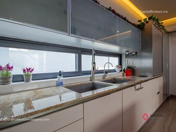 CASA DE LUJO CON ALBERCA EN VENTA ZONA ANDARES