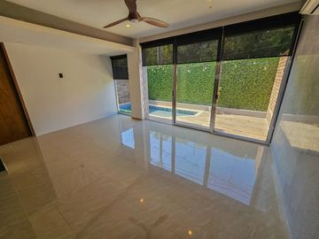 Casa · 3 Recámaras · Residencial Palmaris · Av. Huayacan · Amenidades