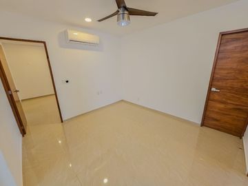 Casa · 3 Recámaras · Residencial Palmaris · Av. Huayacan · Amenidades