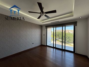 Residencia en venta con elevador en Bosques del San Francisco