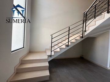 Casa nueva en Bosques del Valle con récamara en planta baja