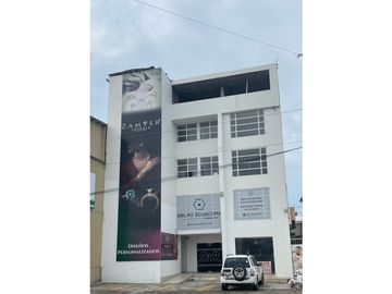 En renta departamento cerca de la Universidad ULEAM Manta Ecuador.