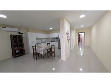 En renta departamento cerca de la Universidad ULEAM Manta Ecuador.
