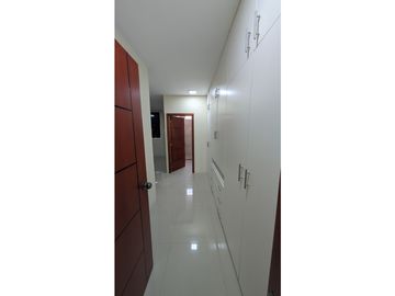En renta departamento cerca de la Universidad ULEAM Manta Ecuador.