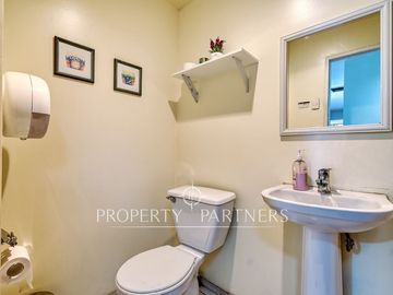 Casa con buen terreno y ubicación/ ideal para remodelar