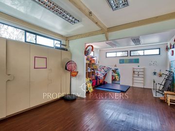 Casa con buen terreno y ubicación/ ideal para remodelar