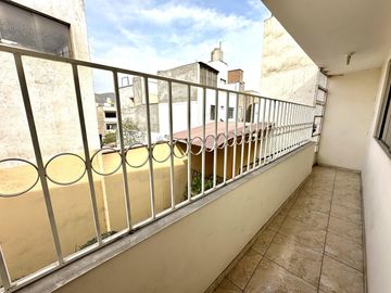 Se vende casa en la molina en santa patricia av precursores  de 360 M2