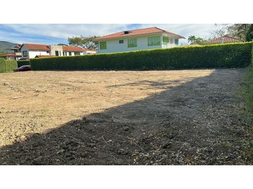 Maat Vende Lote en Conjunto Guaduas, 1.000m2 $340Millones