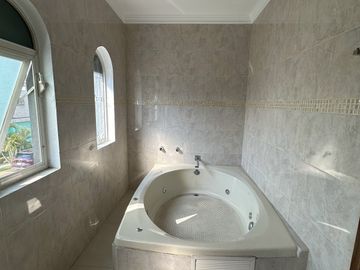 CASA EN VENTA EN LA CIMA