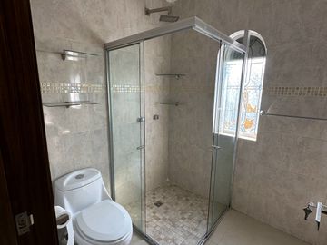 CASA EN VENTA EN LA CIMA