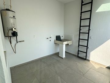 CASA EN VENTA EN LA CIMA