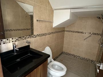CASA EN VENTA EN LA CIMA
