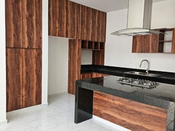 CASA EN VENTA MÉRIDA, PRIVADA RESIDENCIAL CHOLUL
