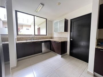 Venta de casa tipo duplex en Panama Pacifico Ph Nativa
