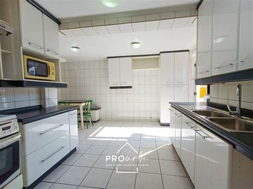 Casa en Venta en Juan Esteban Montero/ Manquehue