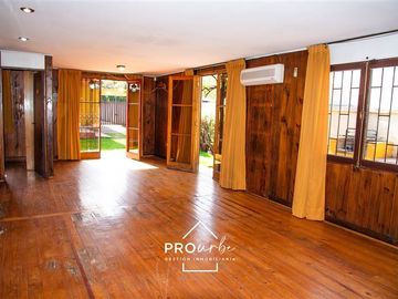 Casa en Venta en Juan Esteban Montero/ Manquehue