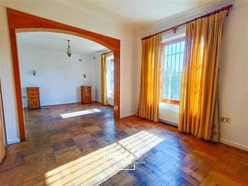 Casa en Venta en Juan Esteban Montero/ Manquehue
