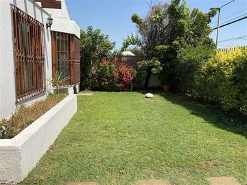 Casa en Venta en Juan Esteban Montero/ Manquehue