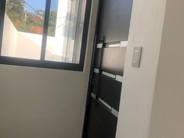 Casa en venta en fraccionamiento, Ocotepec, Cuernavaca; Mor.