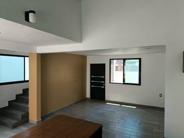 Casa en venta en fraccionamiento, Ocotepec, Cuernavaca; Mor.