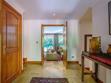 Casa en Venta en Exquisita Golf de Manquehue- Colegio Everest