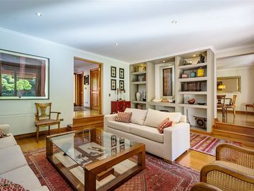 Casa en Venta en Exquisita Golf de Manquehue- Colegio Everest