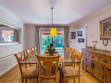Casa en Venta en Exquisita Golf de Manquehue- Colegio Everest
