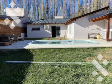Casa en  Barrio Ecor Plottier
