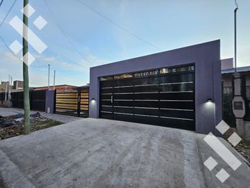 Casa en  Barrio Ecor Plottier
