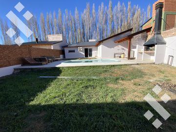 Casa en  Barrio Ecor Plottier