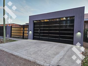 Casa en  Barrio Ecor Plottier