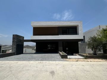 CASA EN VENTA TERRALTA L65