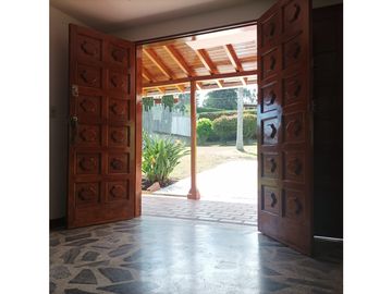 VENDO CASA CAMPESTRE EN EL CARMEN DE VIBORAL CANADA 950 METROS CH