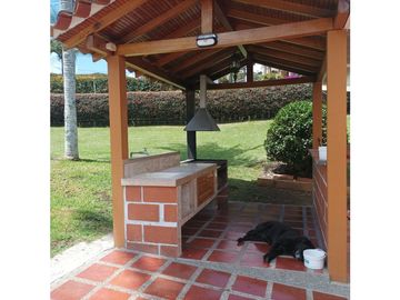 VENDO CASA CAMPESTRE EN EL CARMEN DE VIBORAL CANADA 950 METROS CH