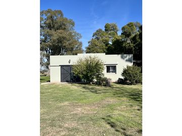 Campo en venta. 225 Has ganaderas con Excelente mejoras