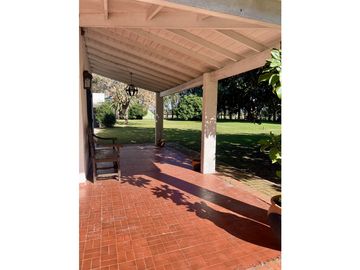 Campo en venta. 225 Has ganaderas con Excelente mejoras