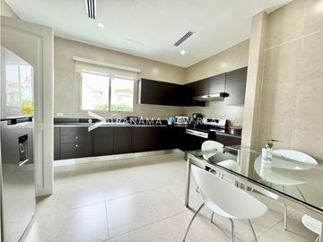 FAIRWAY ESTATES / SANTA MARIA / VENTA