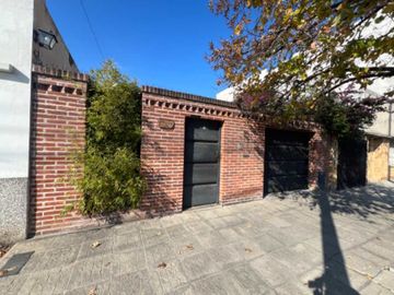 Casa en venta en Lanus Oeste