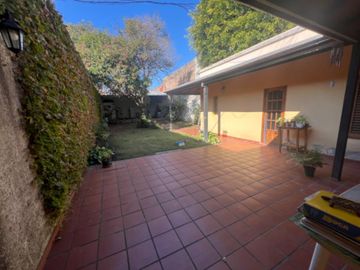 Casa en venta en Lanus Oeste